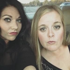 Meet your Posher, Caitlin